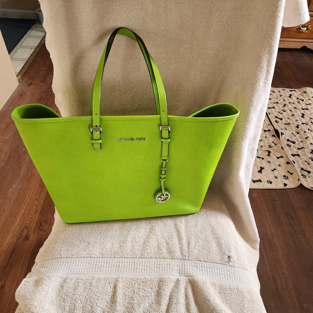 A Michael Kors Green Tote Bag